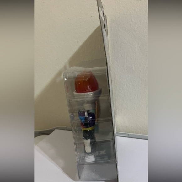 Roblox Figure Set Tower of Hell: Chromatic Climb - Picture 4 of 7